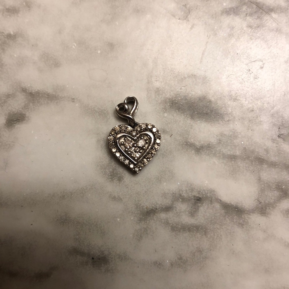 Heart pendant
